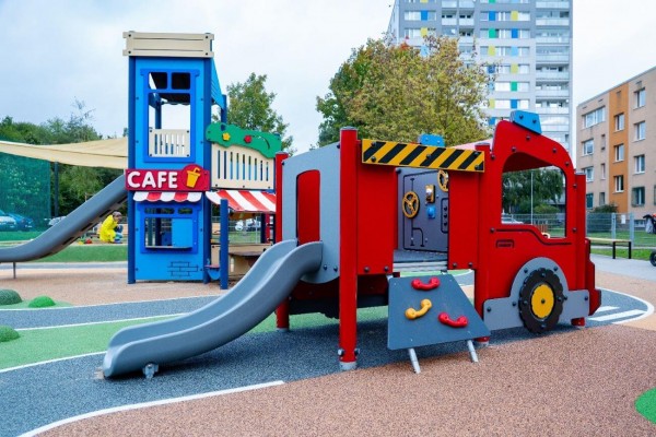 Rekonstrukce dětského hřiště Trnavská