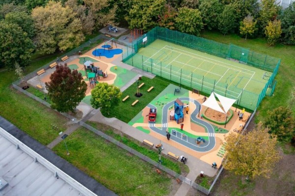 Rekonstrukce dětského hřiště Trnavská