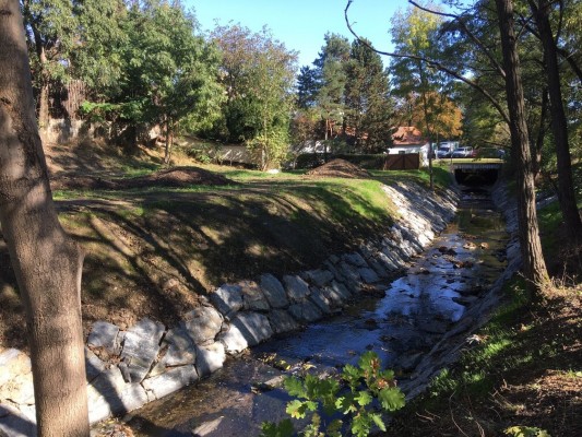 Revitalizace Kunratického potoka