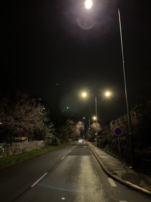 Nové LED osvětlení 3000 K (Branická ulice)
