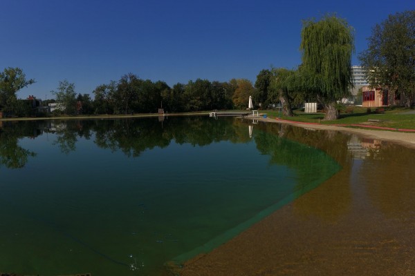 Biotopové koupaliště Lhotka