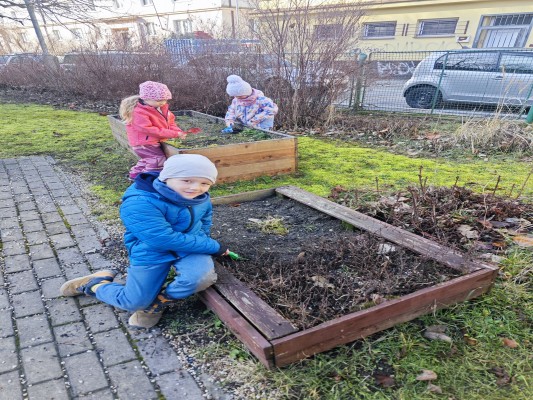 Záhonky pro školky 4 Pastelky/Sedlčanská