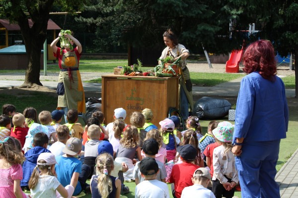 Záhonky pro školky MŠ Trojlístek/Bezová