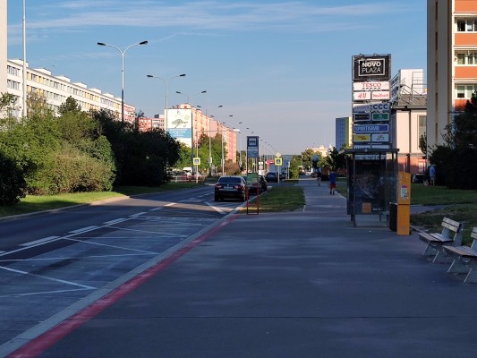 Nové stromořadí - Novodvorská ulice