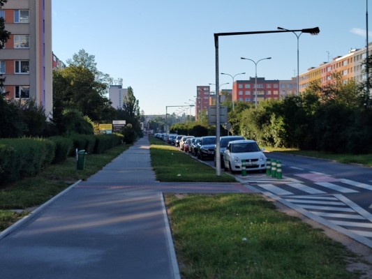 Nové stromořadí - Novodvorská ulice