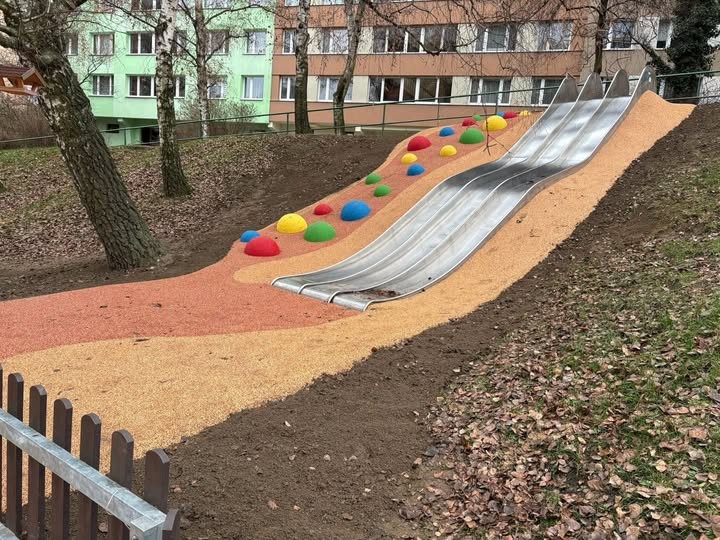 Skluzavka Bernolákova po revitalizaci