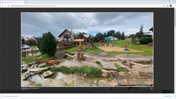 Vodní hřiště okolo pramene Jezerka v parku Jezerka